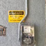 Placa informativa para sistemas de energia solar - Fort Soluções Tecnologicas